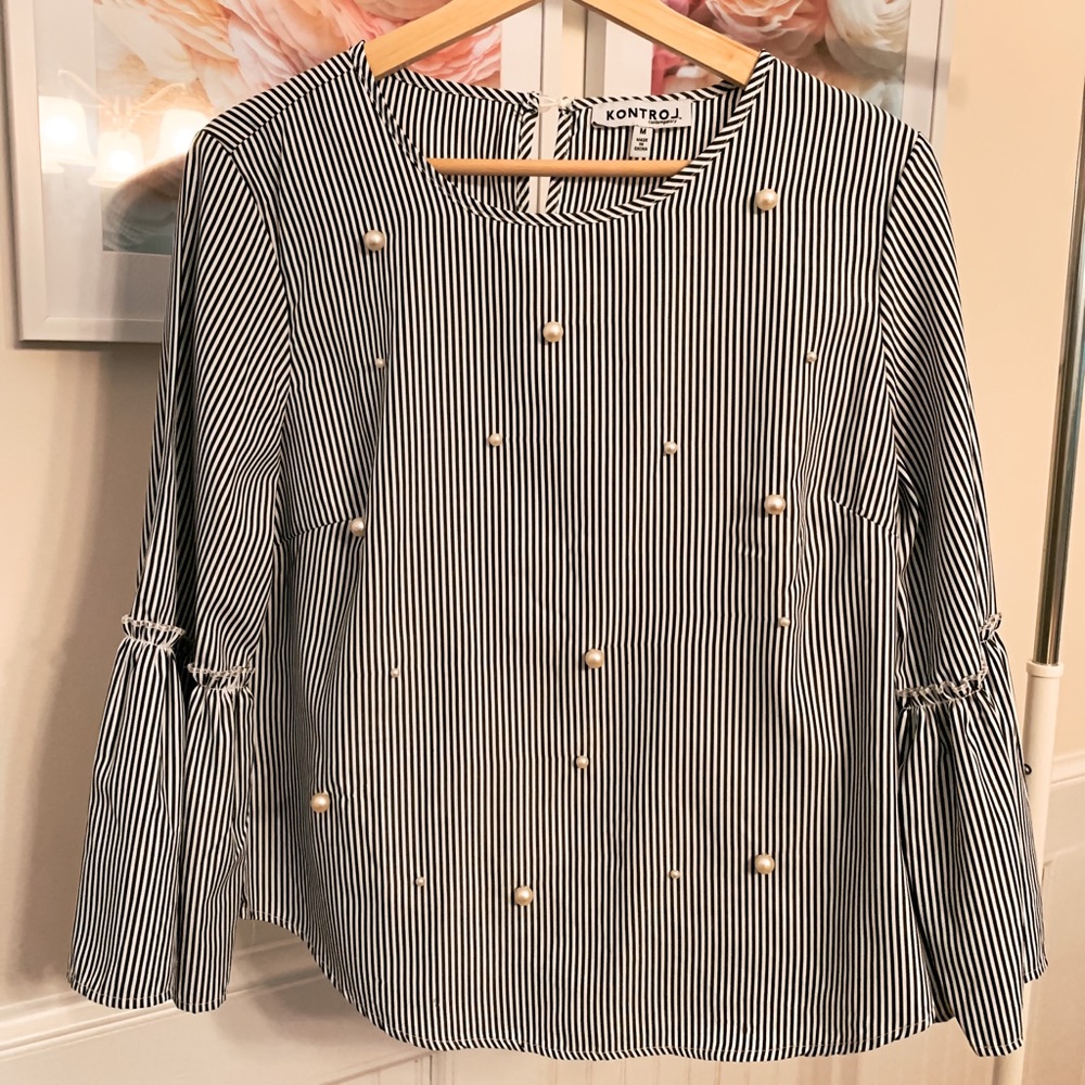 Blue and white striped blouse with white pearls